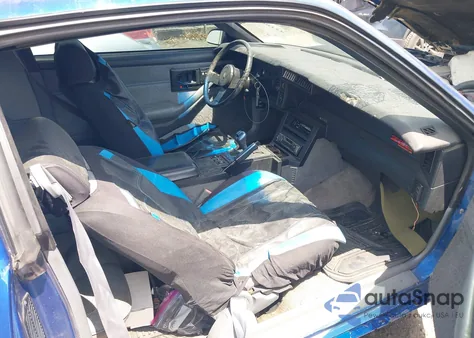 1989 Chevrolet Camaro из США, поврежденный, VIN 1G1FP21F4KL139515